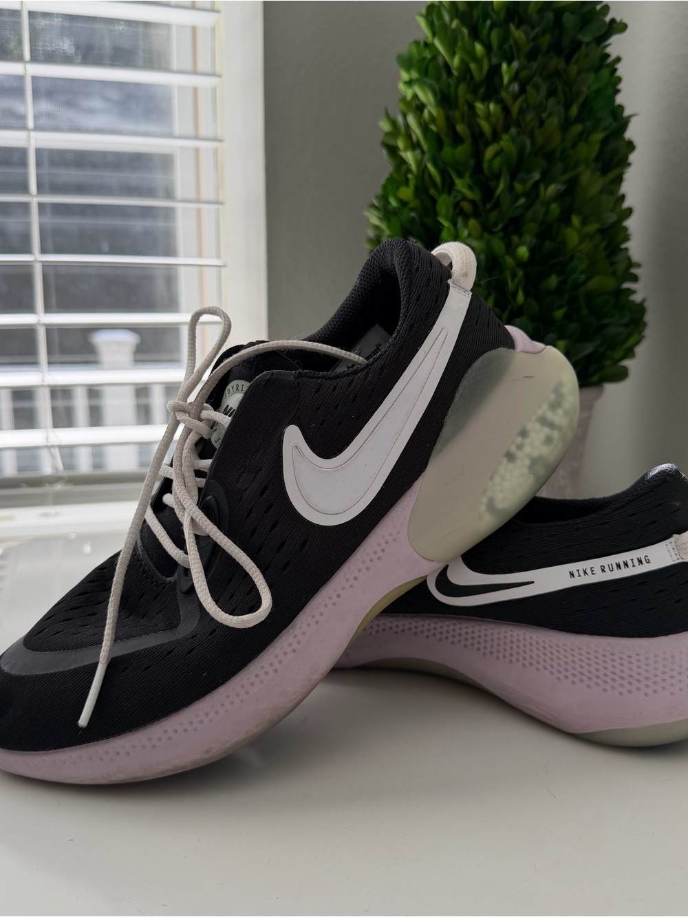 Nike Joyride Dual Run Black Iced Lilac Running Sneakers Women’s 7.5